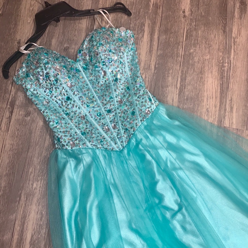 Teal Dress Gem